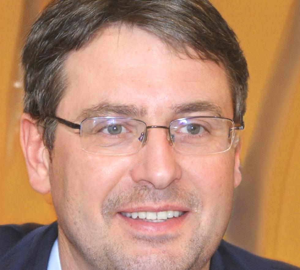 Portrait de Julien Moreau, formateur finance